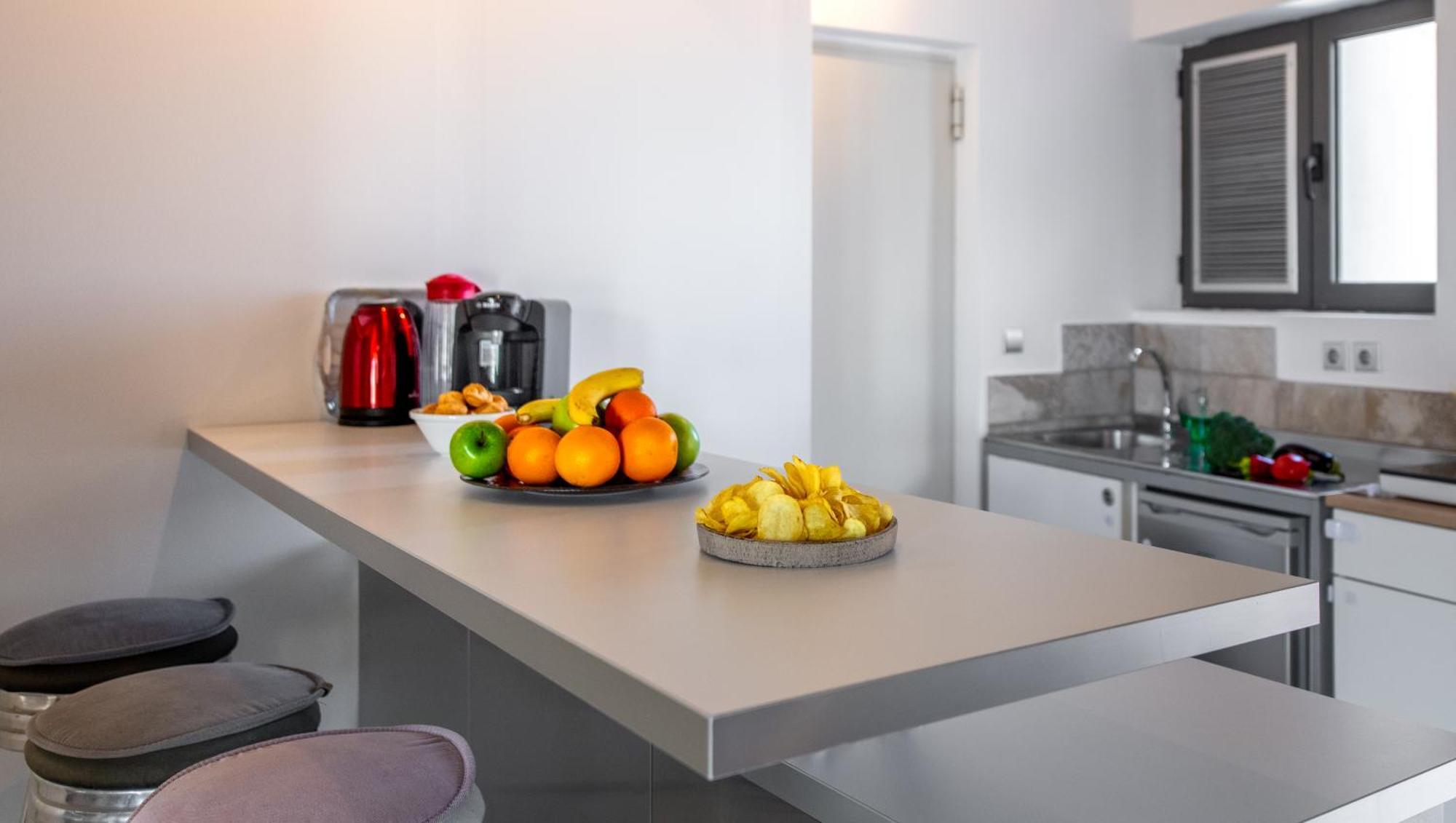 Ceramus Apartments Gazi View Athena Bagian luar foto